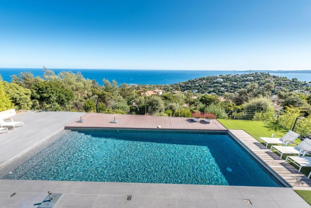 Vue Panoramique Sur La Baie De St Tropez Villa Les Issambres Exterior photo